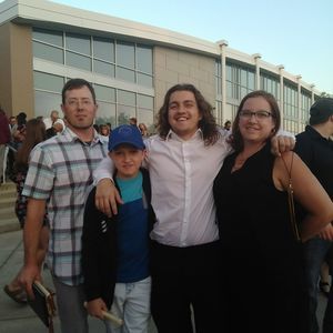 Meet your Posher, Holly